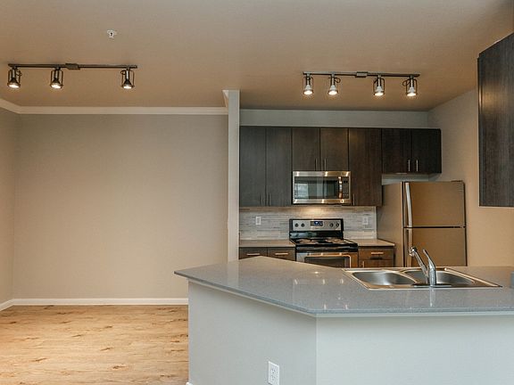 4th image of 101 Eucalyptus St #7109