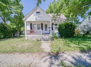 1206 N Maple St, Rolla, MO 65401