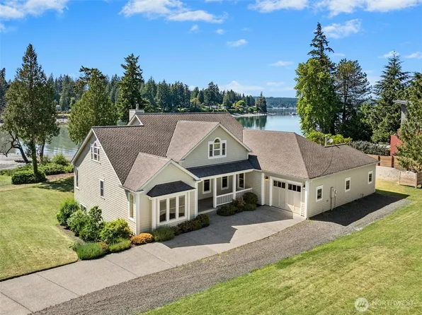 15809 Virginia Point Road NE, Poulsbo, WA 98370