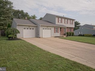 7 Cambridge Way, Voorhees, NJ 08043