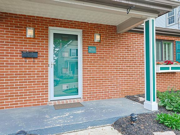4th image of 2911 Minto Ave