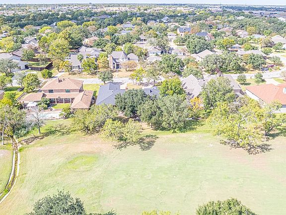 5th image of 2427 E Briargate Dr