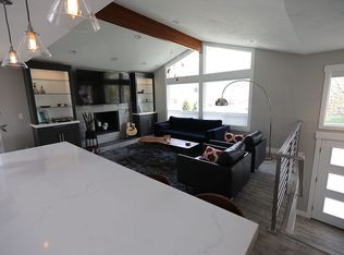 2255 E Glacier View Dr, Sandy, UT 84092