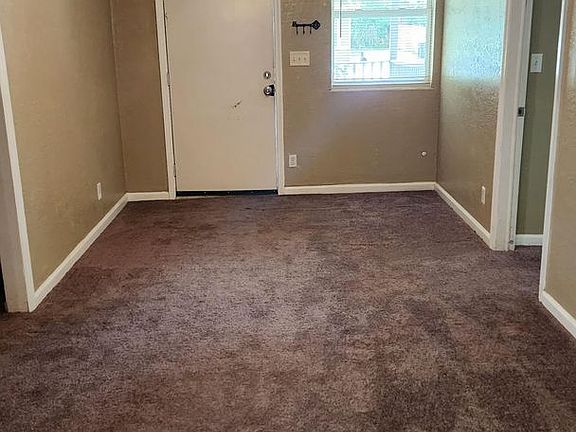 3rd image of 1175 W 26th St