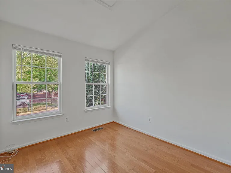 14844 Edman Cir — Photo 24