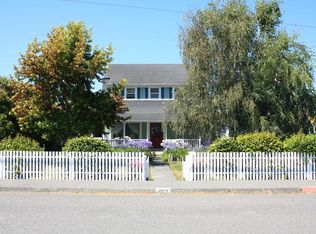 1077 Rose Ave, Ferndale, CA 95536