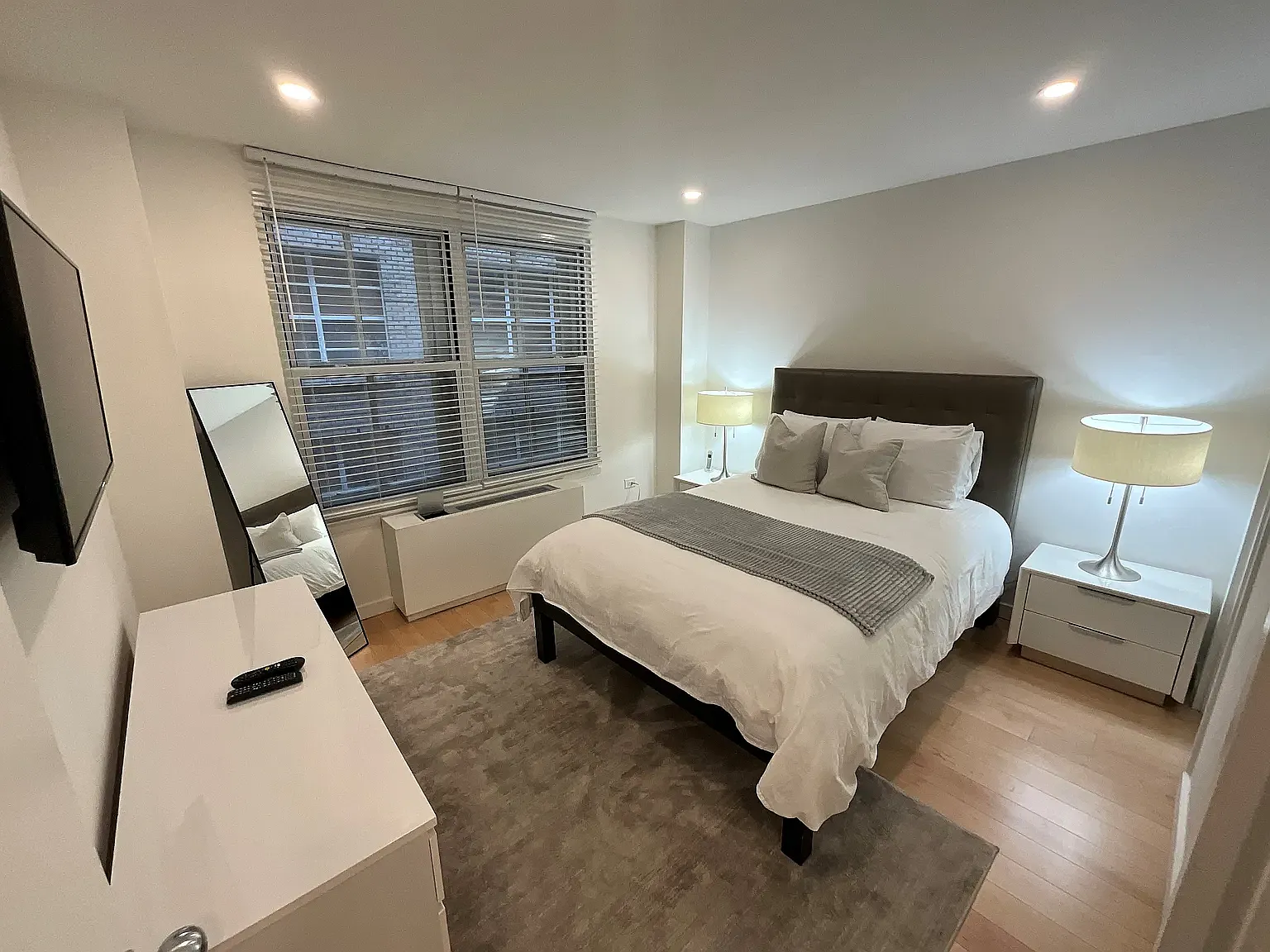 150 West 51st Street — Photo 3