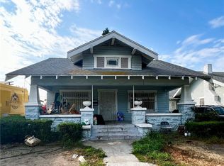 1040 W 45th St, Los Angeles, CA 90037