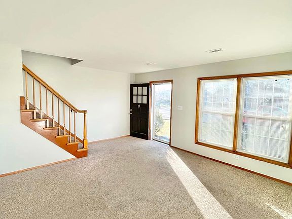 2nd image of 2901 Lewis Ln #1