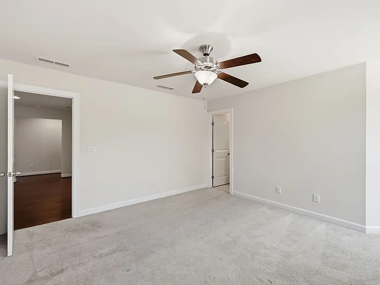 304 Atwood Dr — Photo 18