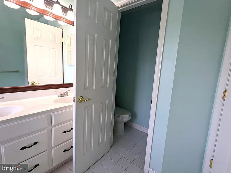 13996 Khalid Ln — Photo 21