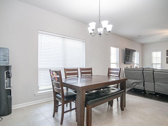4th image of 210 Marston House Dr