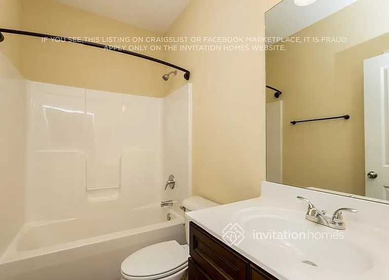 1313 Invermere Dr SE — Photo 15