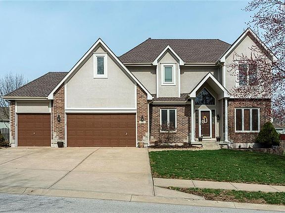 2nd image of 7732 Brook Ln