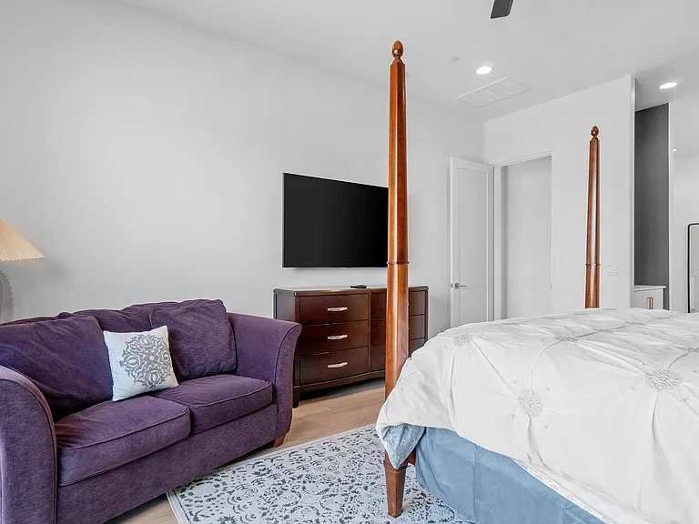 Master Suite 1