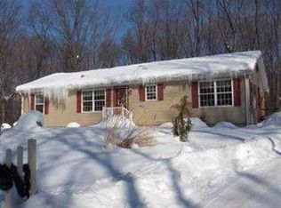 215 Dinnerbell Rd, Butler, PA 16002