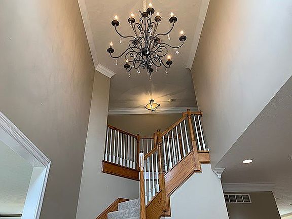 3rd image of 2317 Oakbrook Blvd