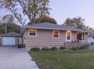 323 N Redwood Dr, Mankato, MN 56001
