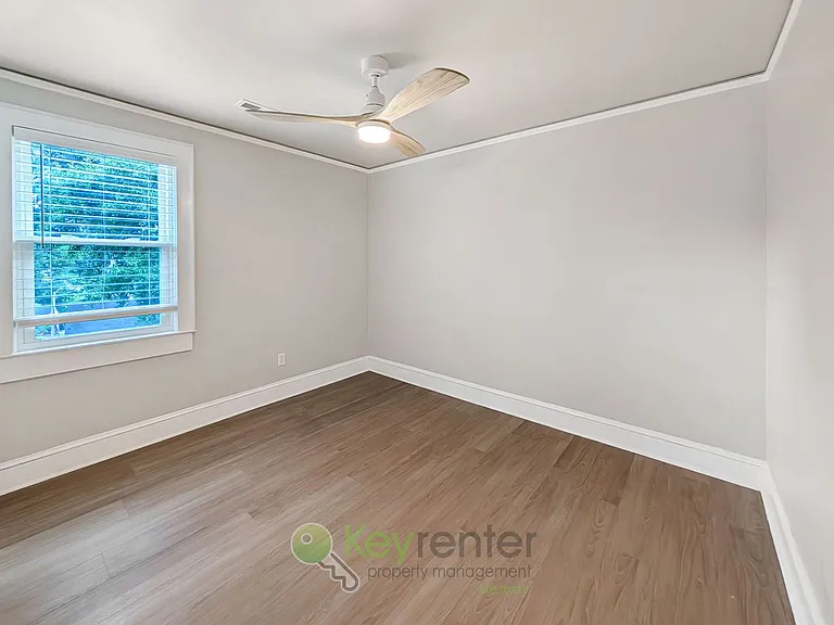 102 Woodville Ave — Photo 9