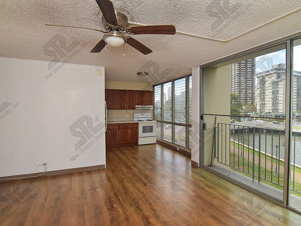 1st image of 620 McCully St APT 403