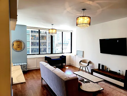 Rented by Compass | media 32