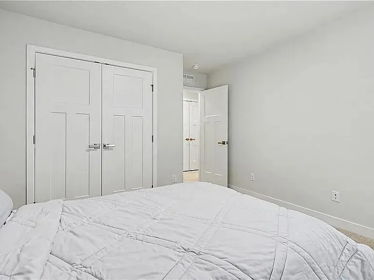 136 Salt Lake Ln — Photo 15