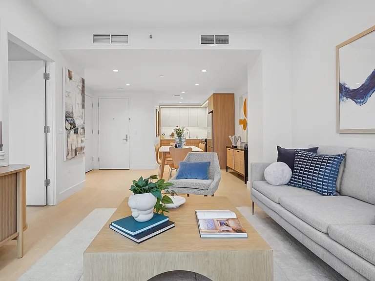 170 Freeman St #205 — Photo 4