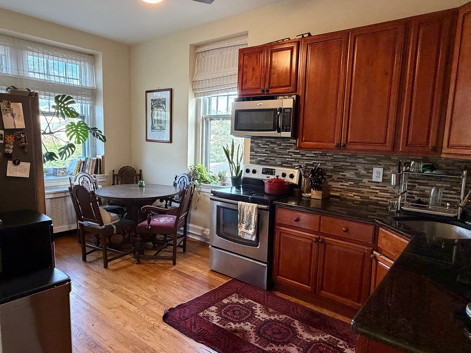 2 bed, 1000 sqft, $1,950 — Photo 2