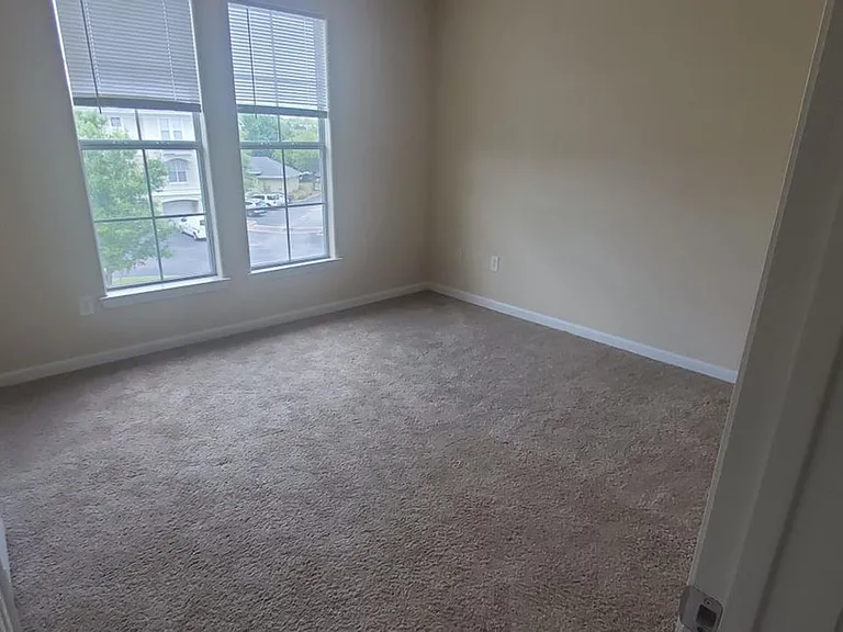 8290 Gate Pkwy W #620 — Photo 15