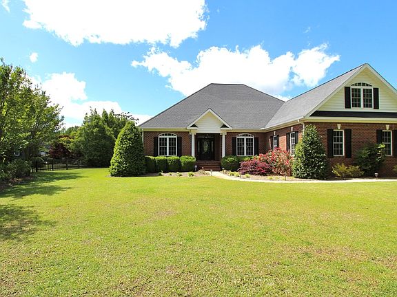 2nd image of 204 Hardingwood Dr