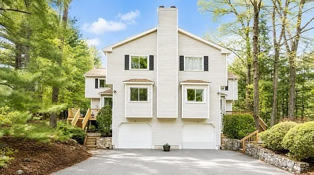 33 Arrowhead Cir #33 — Photo 1