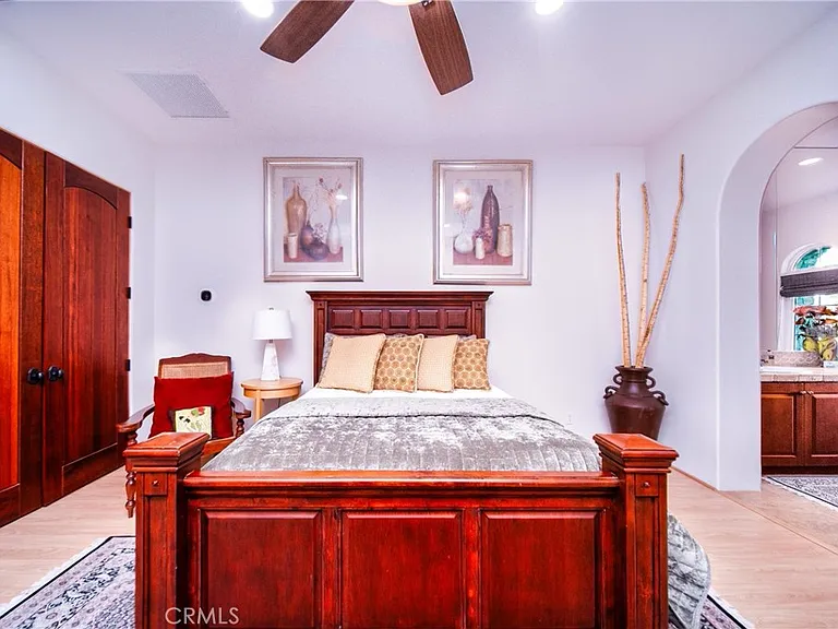 56705 Village Dr — Photo 24