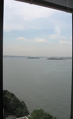 Rented by Realty Operations Group | media 5