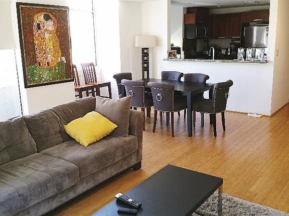 4th image of 35 N Raymond Ave Unit 412