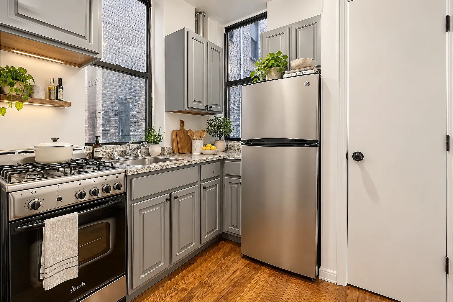 176 West Houston Street — Photo 3