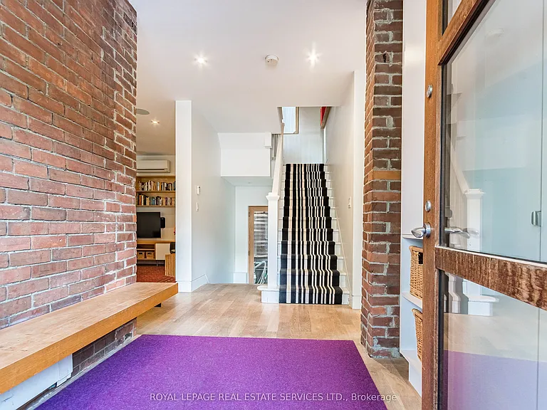 241 Garden Ave — Photo 3