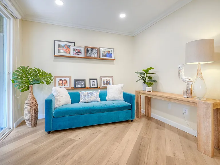 823 Kalpati Cir — Photo 13