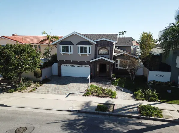 16276 Wayfarer Ln, Huntington Beach, CA 92649