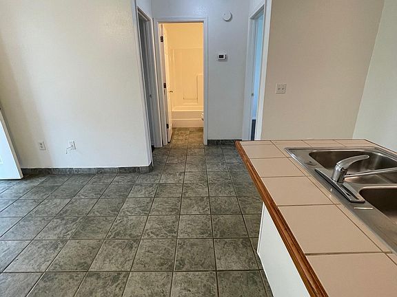 3rd image of 2048 N Birch Ave