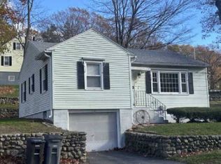 87 Monadnock St, Gardner, MA 01440
