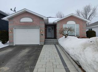 16 Fairview Cres, Arnprior, ON K7S 3V7