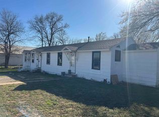 1220 S C St, Wellington, KS 67152