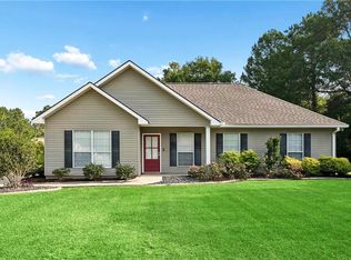 18033 Vineyard Rd, Hammond, LA 70401