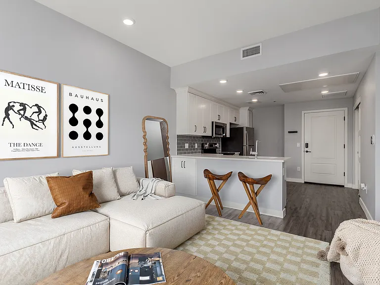 475 N 9th St #303 — Photo 8