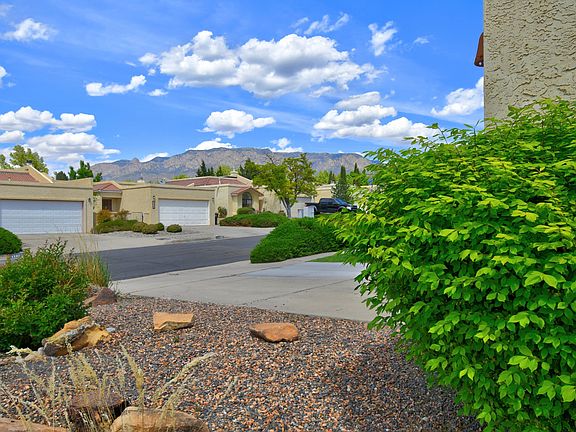 3rd image of 11028 Malaguena Ln NE