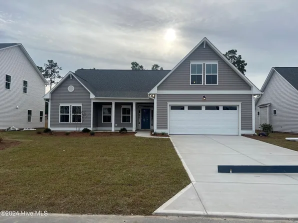 11 W Maritt Street, Hampstead, NC 28443