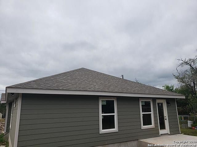 2nd image of 1247 Rimrock Cove