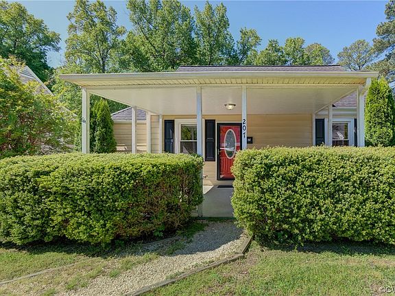 2nd image of 207 Algiers Dr
