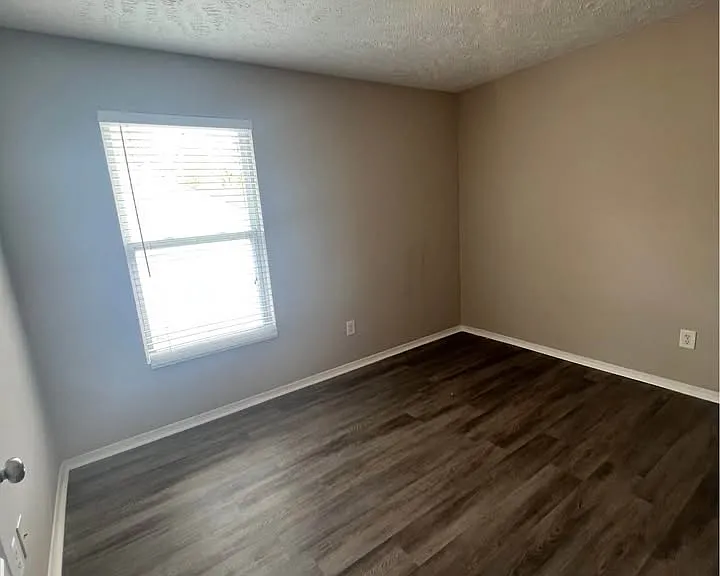 5972 Monroe Xing — Photo 19