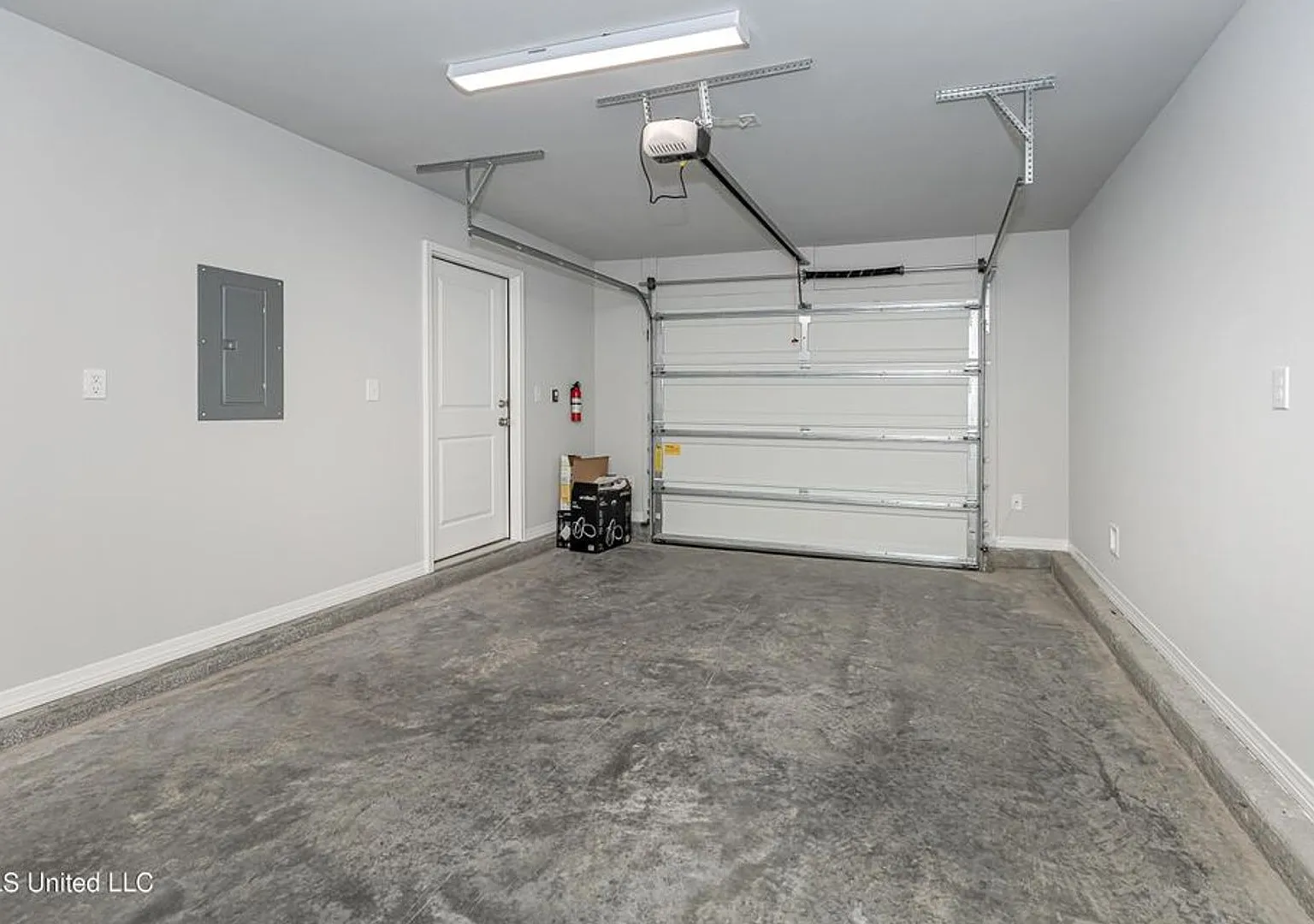 Gorgeous Home For Rent — Photo 3
